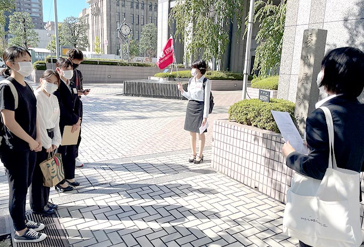 行願寺添乗実習のようす